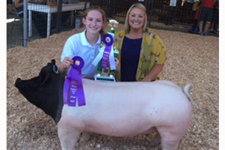 18 Washington County Fair, Grand Champion Market Hog, Shown by Diana Lewis Test